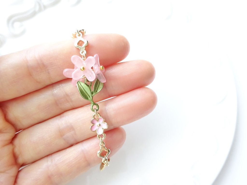 薄桜のブレスレット