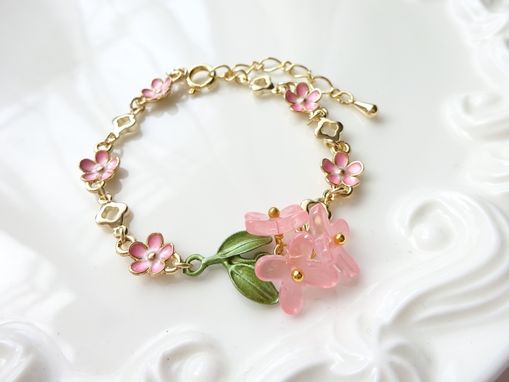 薄桜のブレスレット