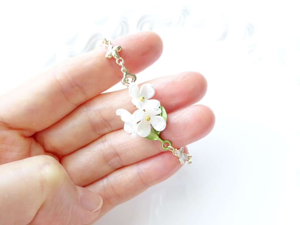 9/17発売*白紫陽花のブレスレット