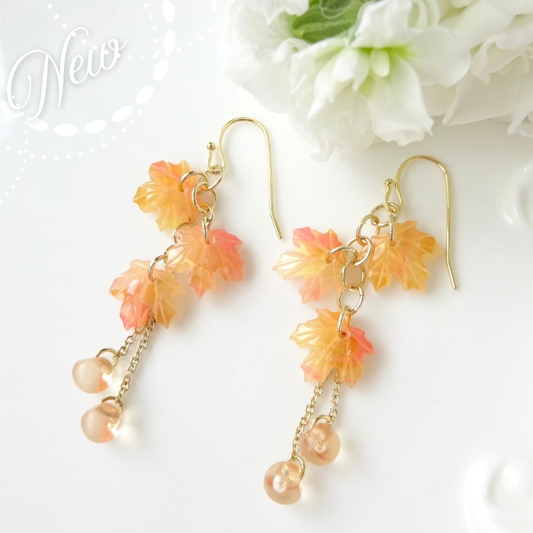 10/17発売*もみじのスイングピアス(イヤリングOK)