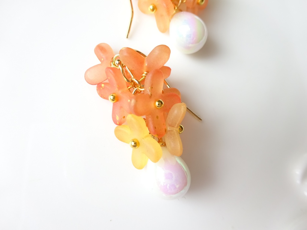 10/17発売*金木犀とパールドロップのピアス(イヤリングOK)