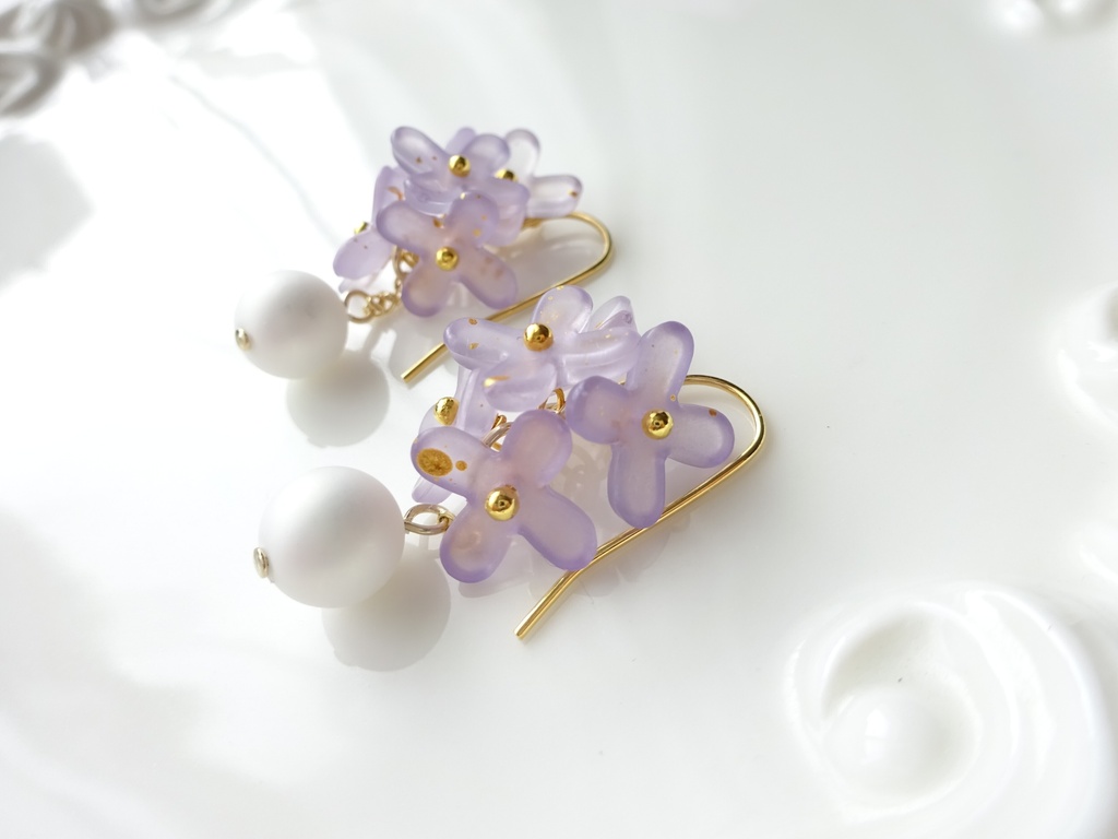 10/22発売*カランコエのお花ピアス・ライトパープル(イヤリングOK)