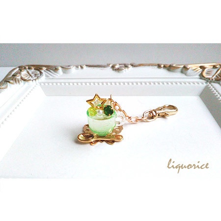 ティーカップのバッグチャーム