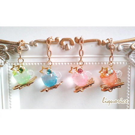 ティーカップのバッグチャーム