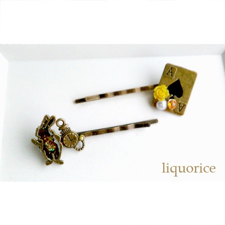 時計うさぎとトランプのヘアピン