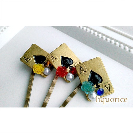 時計うさぎとトランプのヘアピン