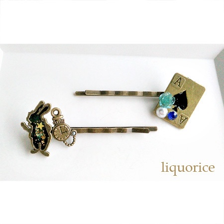 時計うさぎとトランプのヘアピン