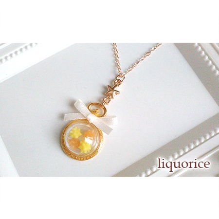 こんぺいとうの懐中時計ネックレス（黄色＆オレンジ）