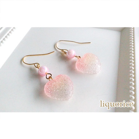ハートのシュガーキャンディーのピアス・イヤリング