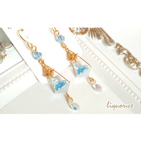 青色の恒星のピアス・イヤリング