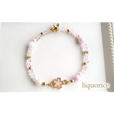 桜のブレスレット