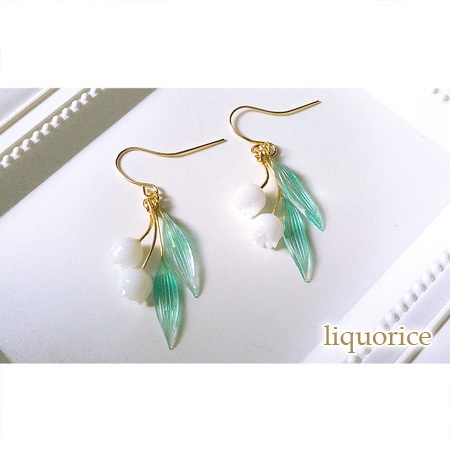 すずらんのピアス・イヤリング