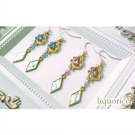 雫とダイヤのピアス・イヤリング(水色)