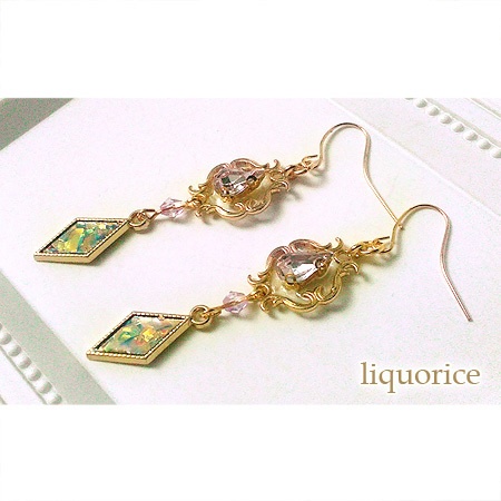 雫とダイヤのピアス・イヤリング(紫色)