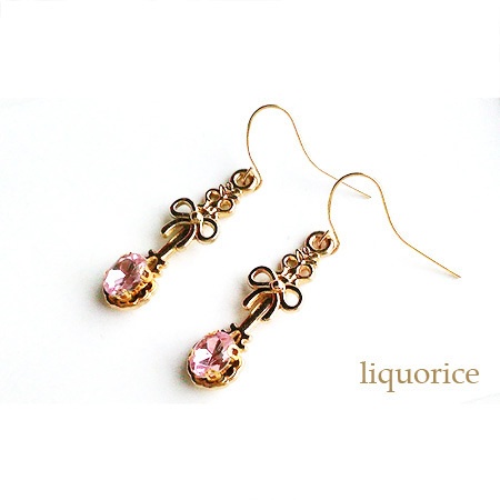 リボンとスプーンのピアス・イヤリング