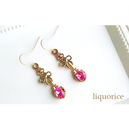 リボンとスプーンのピアス・イヤリング