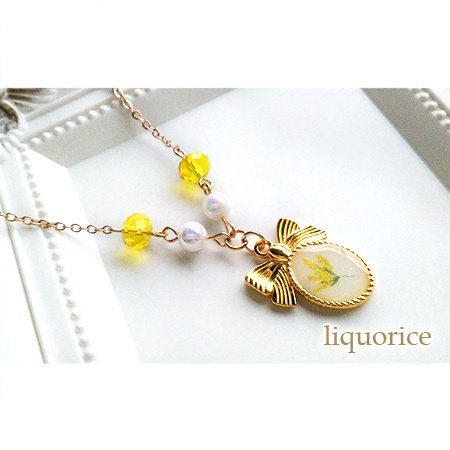 ミモザのネックレス・ペンダント