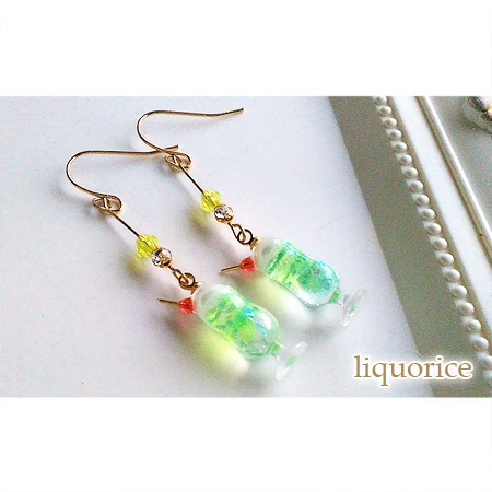 クリームソーダのピアス・イヤリング