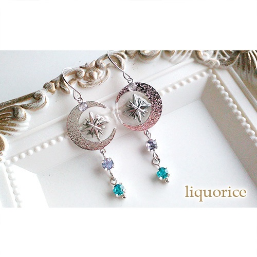 月と星のピアス・イヤリング