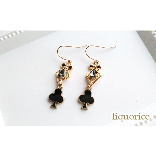 トランプモチーフのピアス・イヤリング(ハート・スペード・ダイヤ・クローバー)