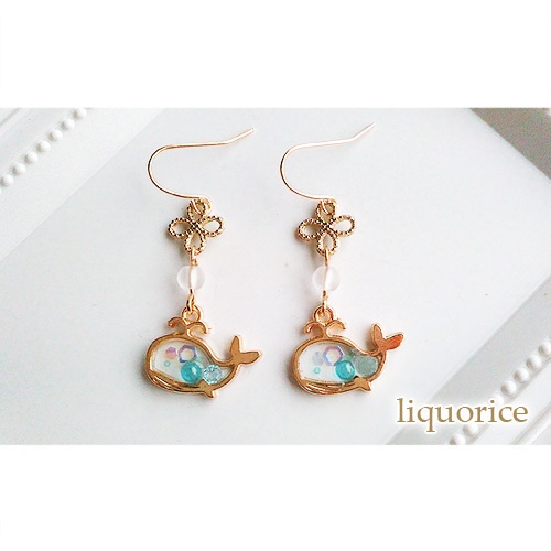 クジラのピアス・イヤリング