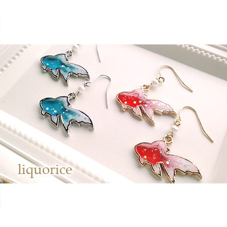 金魚のピアス・イヤリング(赤色)