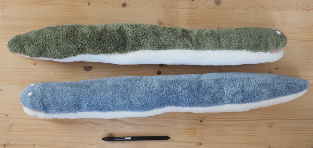 ぬいぐるみ へび