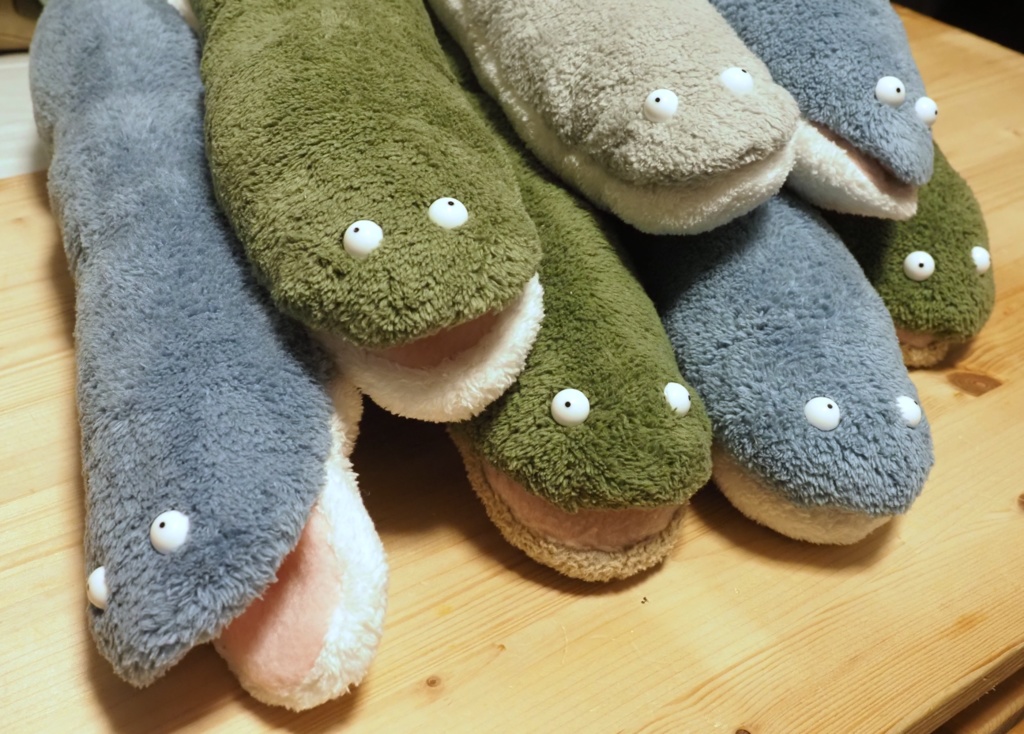 ぬいぐるみ へび