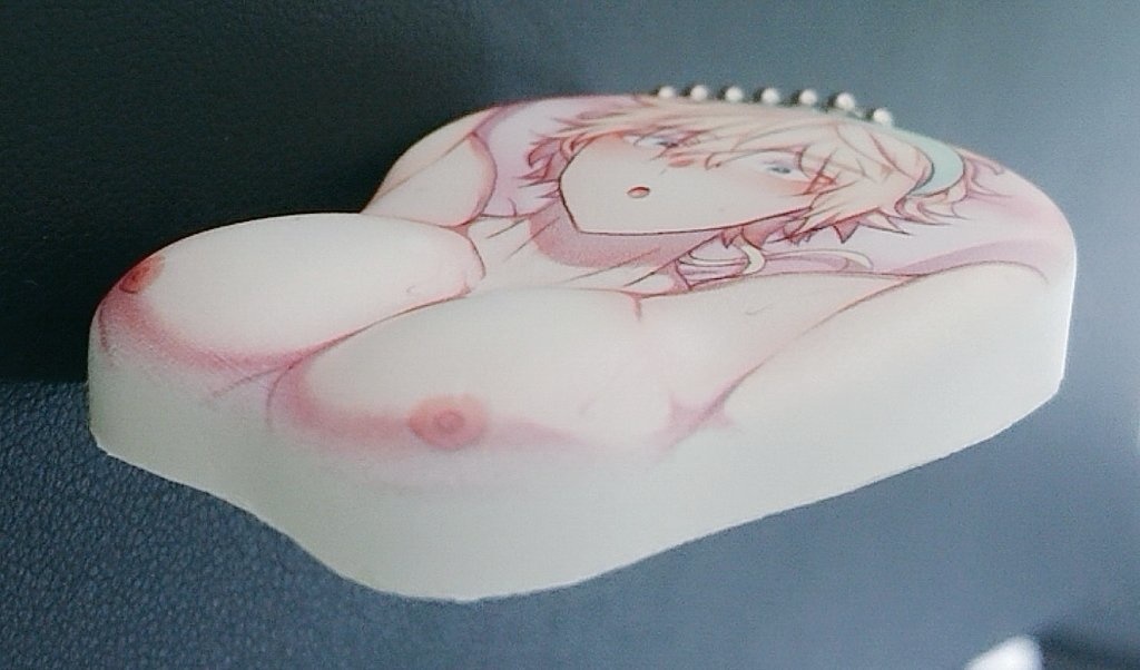 真那人 ミニおっぱいマウスパッドストラップ