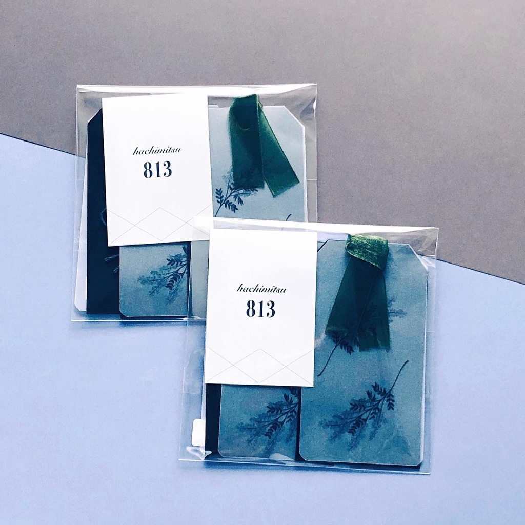 文具￤真鍮ハトメの黒ギフトタグカード