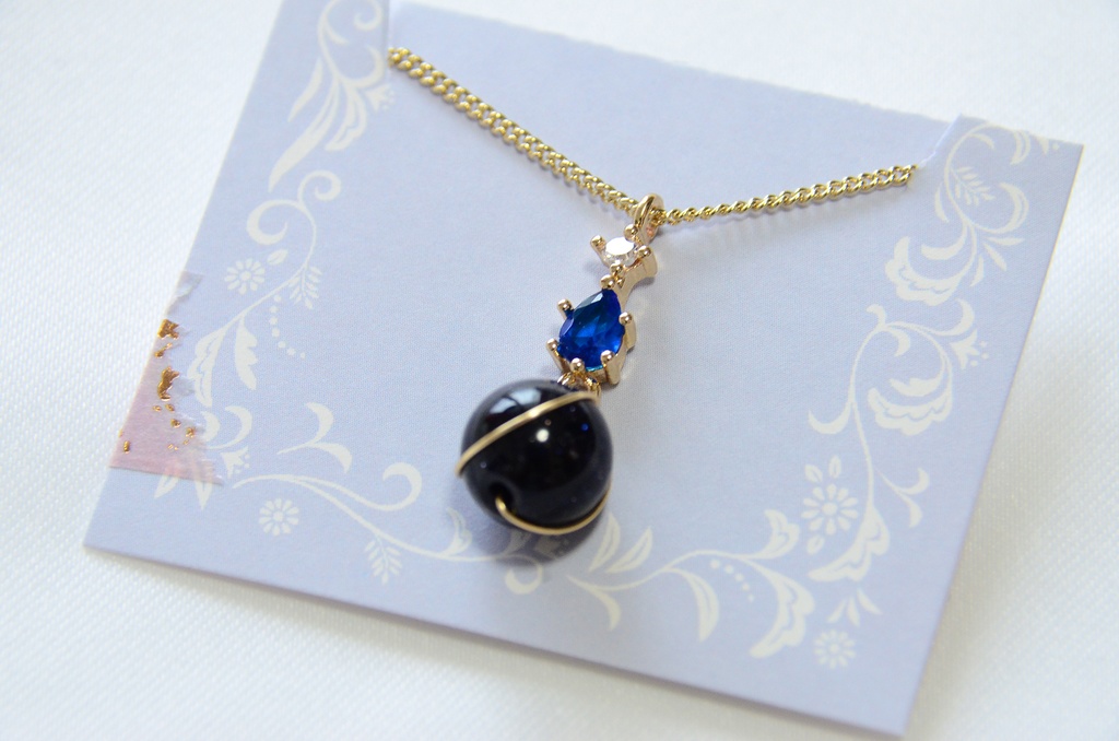 アイン・ダルトンイメージのネックレス（ブルーゴールドストーン）