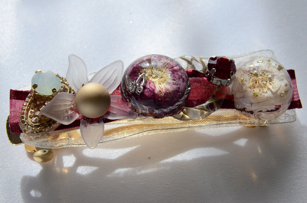 花怜概念ドライフラワーレジンのバレッタ Atelier Az Booth