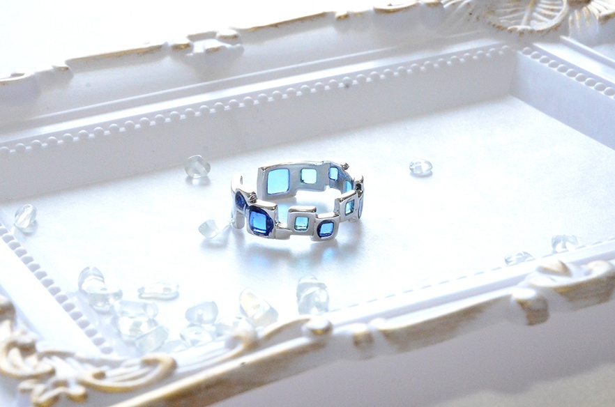 シュラウド兄弟イメージのレジンリング（カフスにもなります）