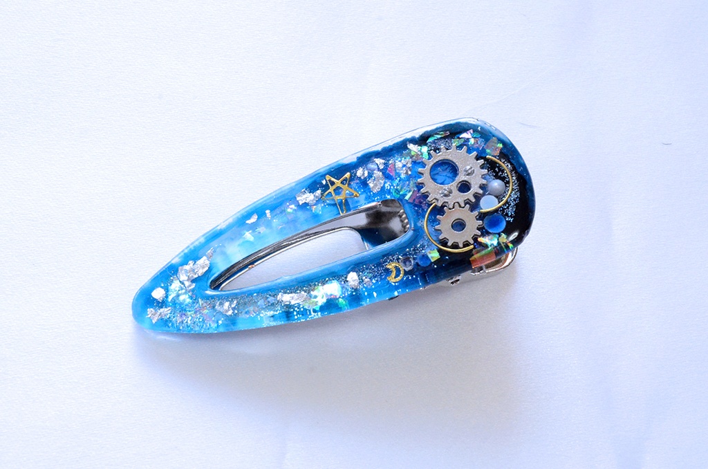 シュラウド兄弟イメージのヘアクリップ1