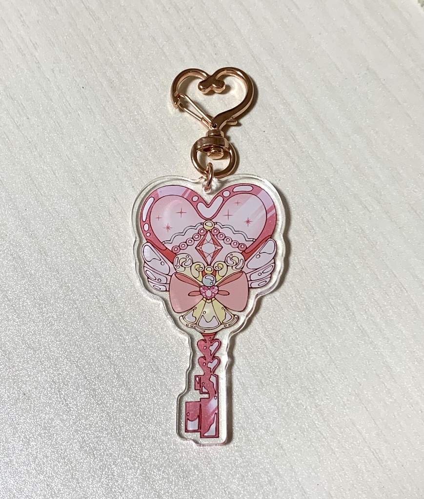 アクリルキーホルダー　ハート【鍵ver】