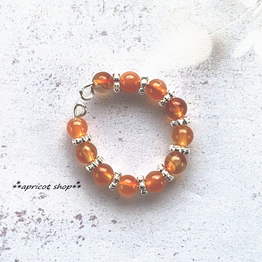 カーネリアンのキラキライヤーカフ