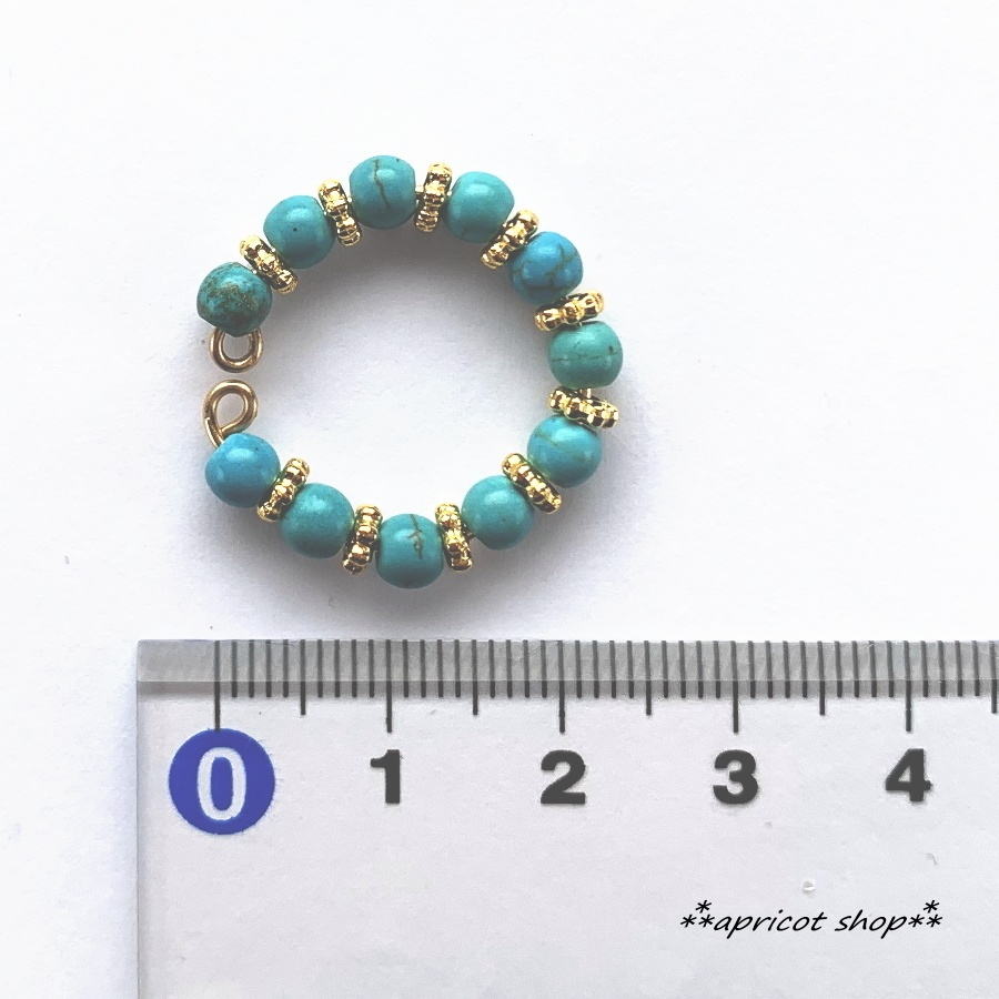 ターコイズのキラキライヤーカフ