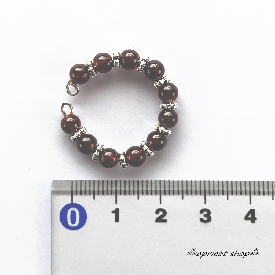 ガーネットのキラキライヤーカフ