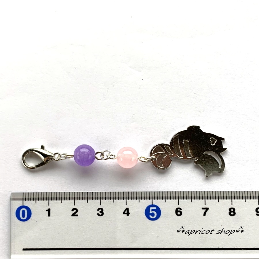 チェシャ猫キーホルダー/ダークラベンダー翡翠とピンク翡翠