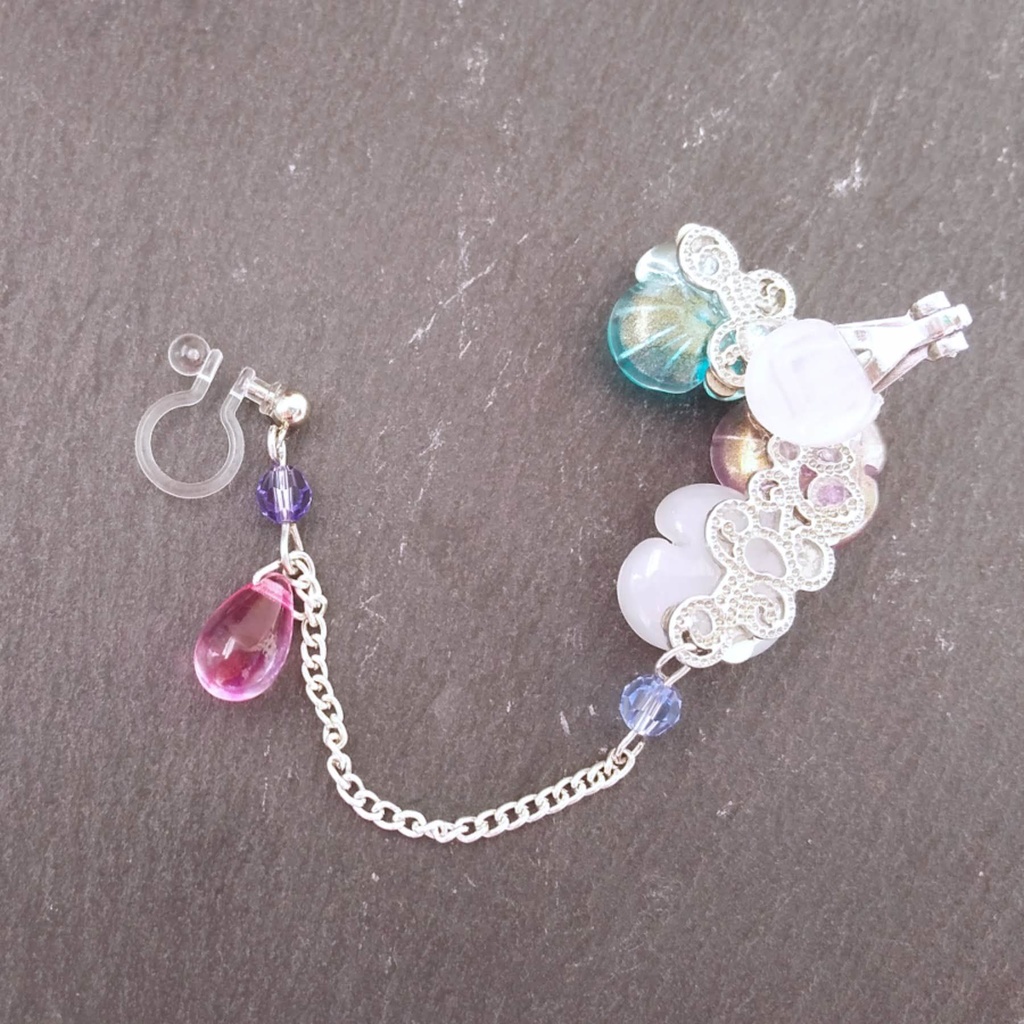 道化師のチェーンイヤーカフ(イヤリング/ピアス)