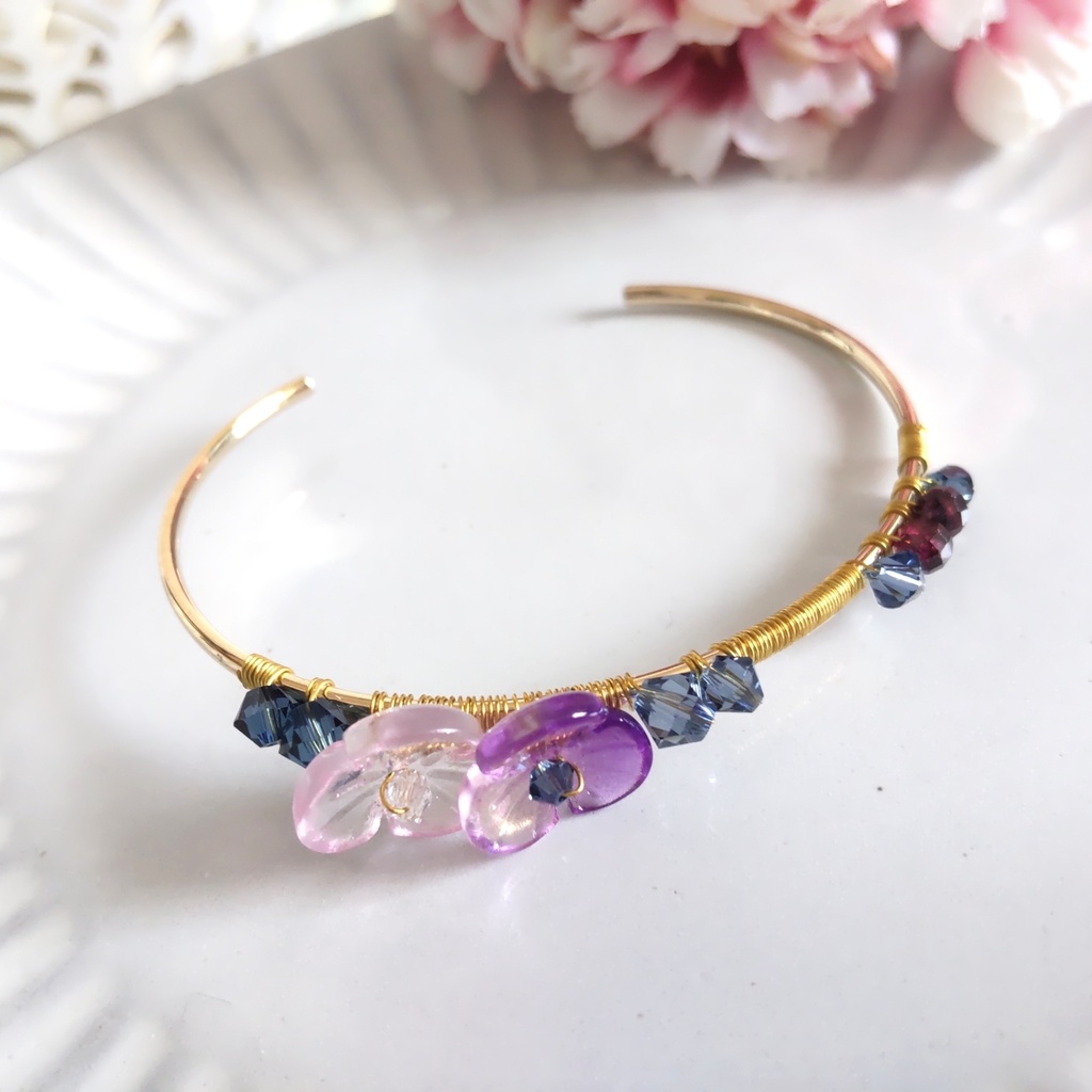 にじそうさく06お品書き⑤白雪巴、黛灰、不破湊、剣持刀也、健屋花那、叶、葛葉非公式イメージアクセサリー