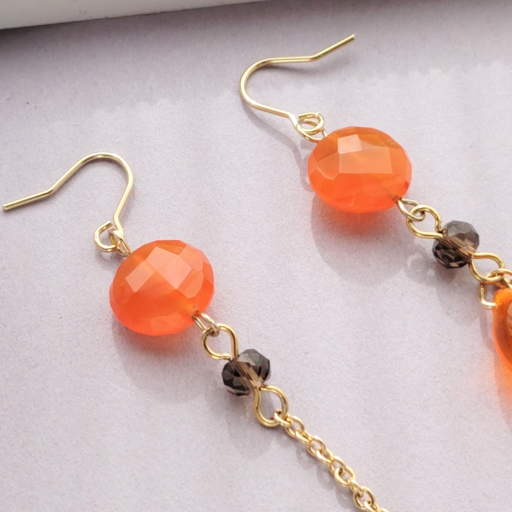 カーネリアンの夜王国ピアス/イヤリング(カーネリアン、スモーキークォーツ) 非公式グウェル・オス・ガールイメージアクセサリー