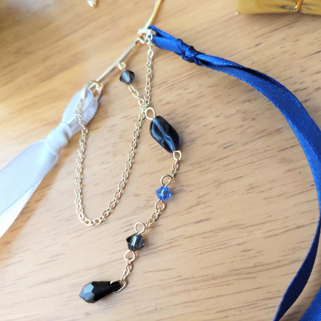 凪にたなびくリボンイヤーフック にじさんじ非公式四季凪アキライメージアクセサリー