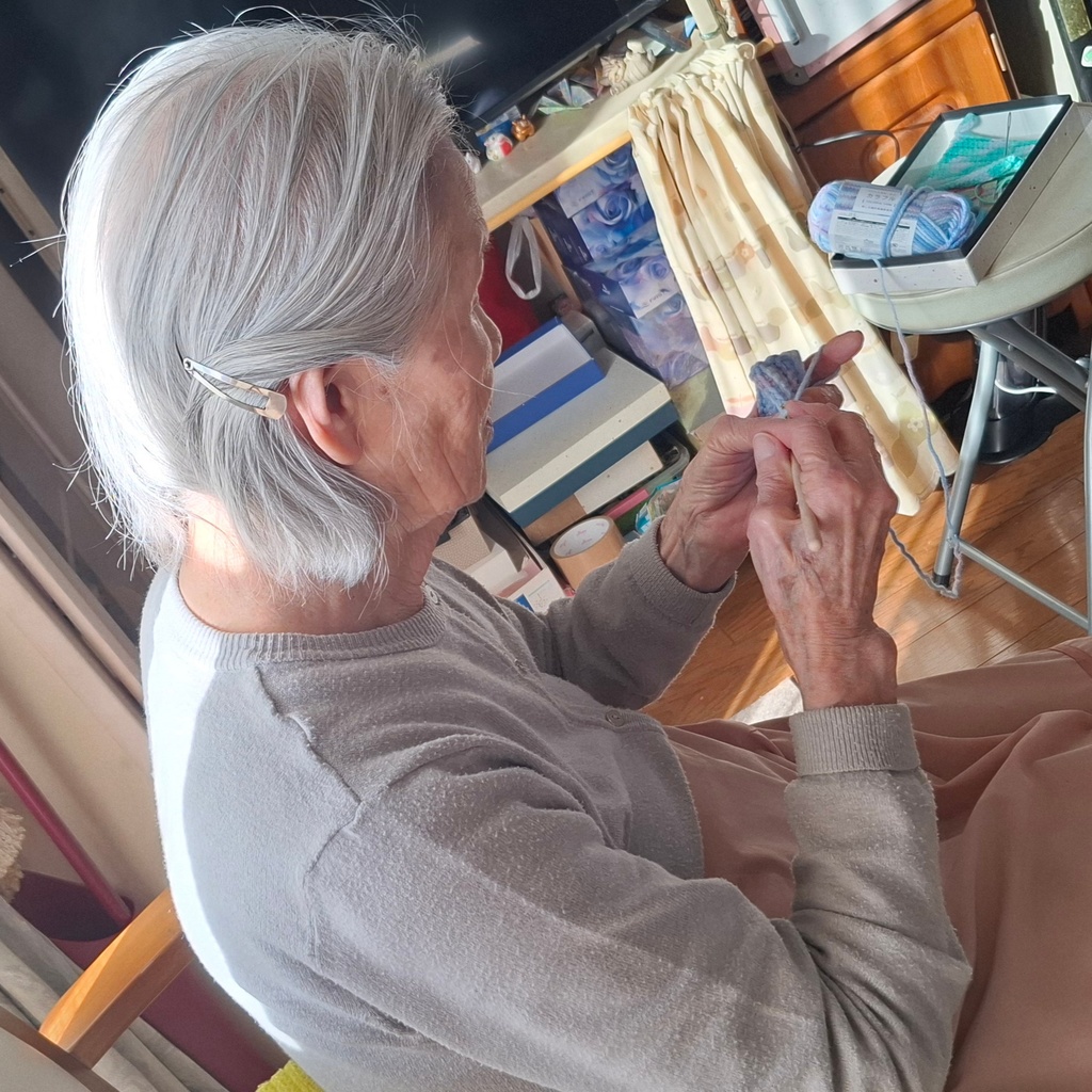 92歳のフミ子おばあちゃんが編んだアクリルたわし2サイズ各5枚10枚セット