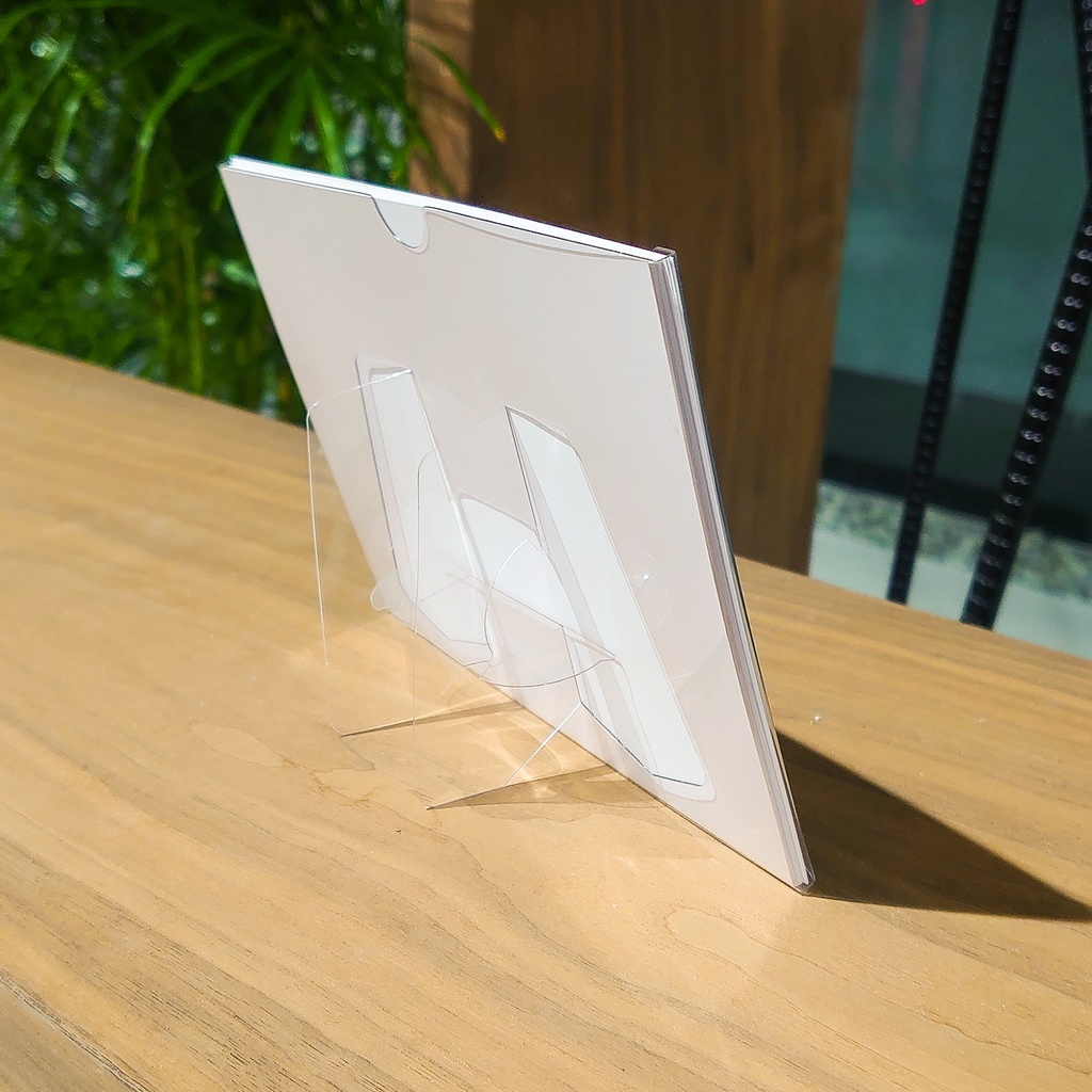 【予約販売】レゴのミニフィグ写真カレンダー2023年