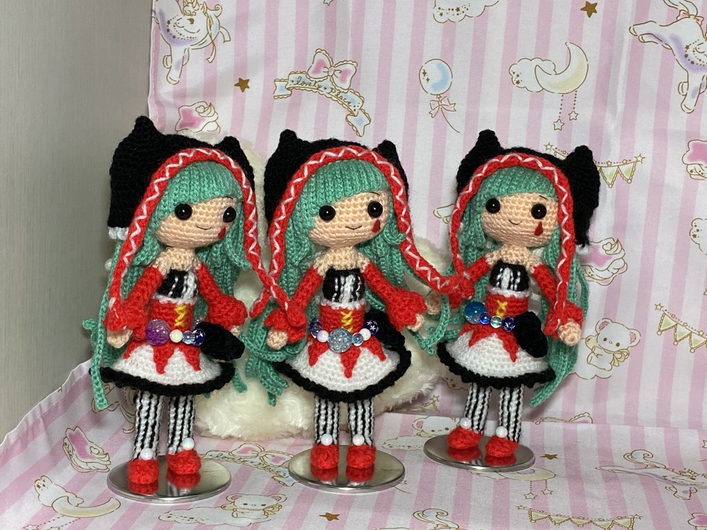 ピエレッタ(初音ミク)さんあみぐるみ