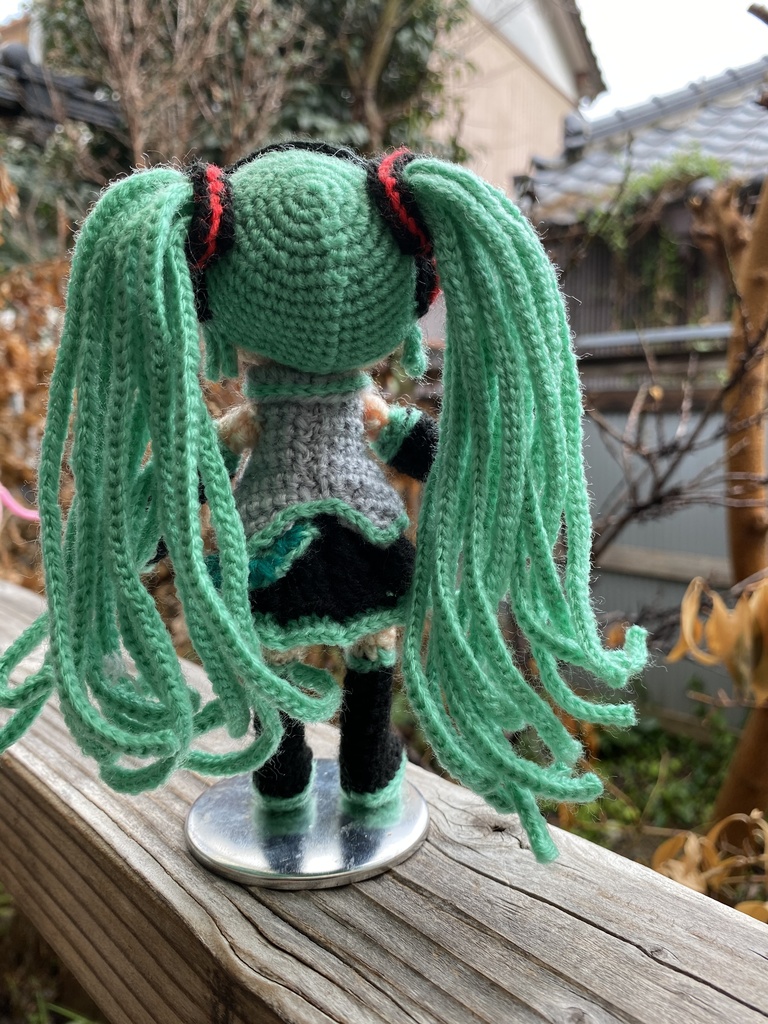 初音ミクちゃん(デフォ緑)編みぐるみ