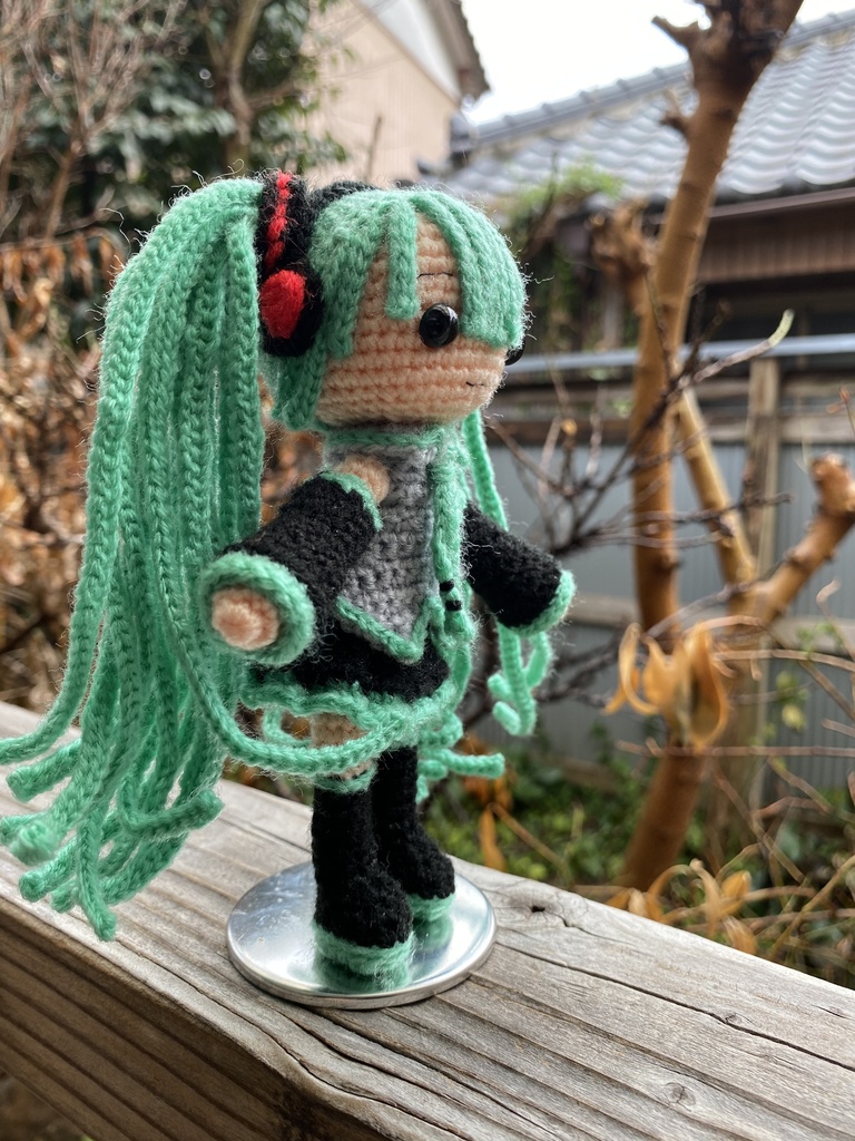 初音ミクちゃん(デフォ緑)編みぐるみ