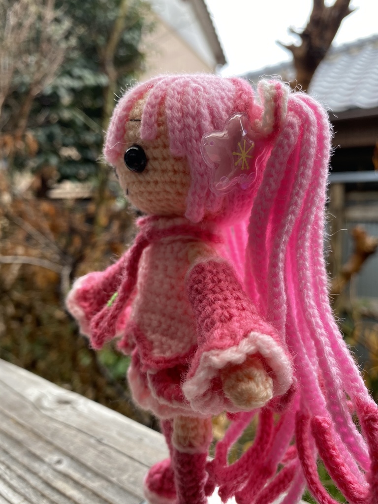 桜ミクちゃん(濃ピンク)編みぐるみ