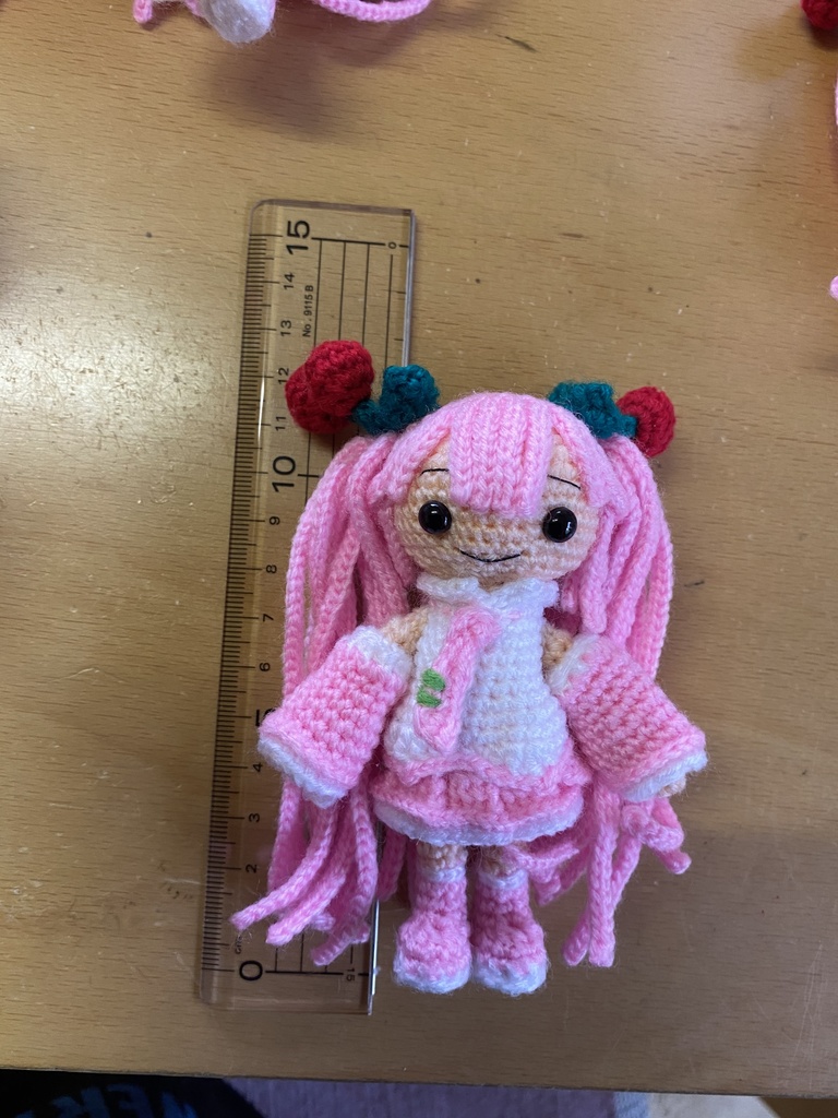 桜ミクちゃんの編みぐるみ(送料込)